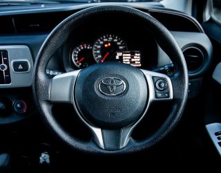 2014 Toyota Vitz U Spec, I stop image 284634