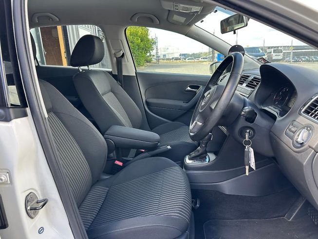 2012 Volkswagen Polo TSI Highline/ 2 Keys/ Low KMS!/ 31k KMS image 284409