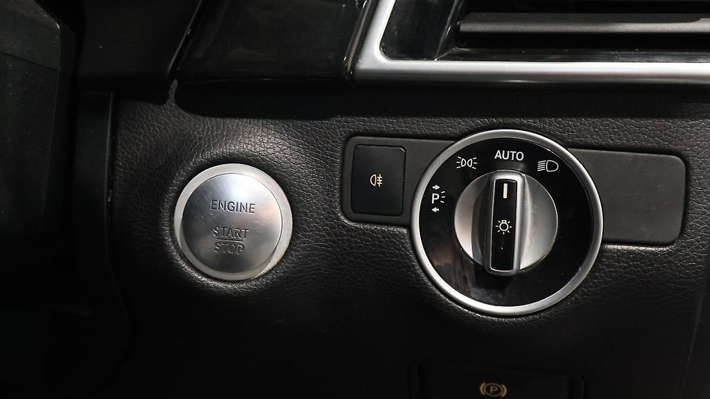 Mercedes-benz Gle 350 D GLE 350D 3.0D/4WD/9A NZ NEW image 305364