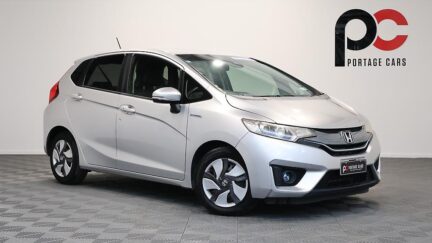 Honda Fit Hybrid L-Package image 317965