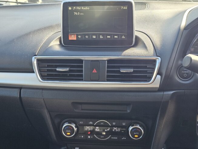 2013 Mazda Axela Hybrid S image 298446