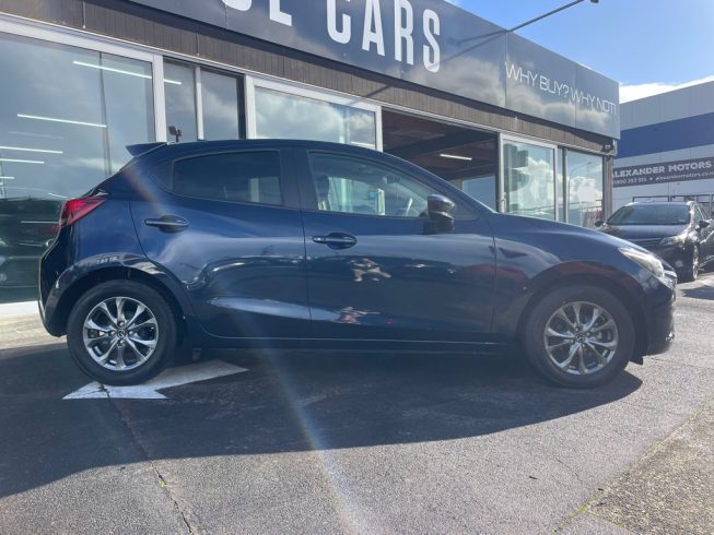 2017 Mazda Demio 13S Touring Safety Package image 286199