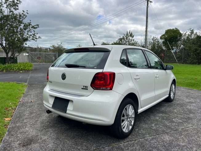 2013 Volkswagen Polo TSI Comfortline Blue Motion image 283816
