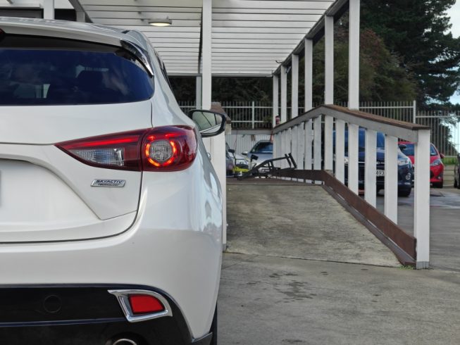 2014 Mazda Axela Sports 20S Touring, Body Kit image 286743