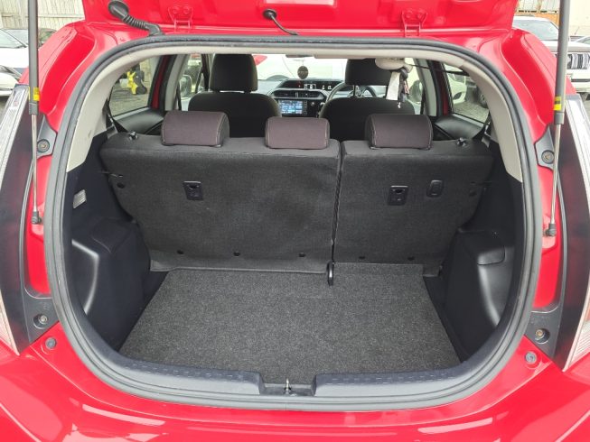 2017 Toyota Aqua G Model/ Push Start/ Cruise Control/ Reverse Camera image 286284