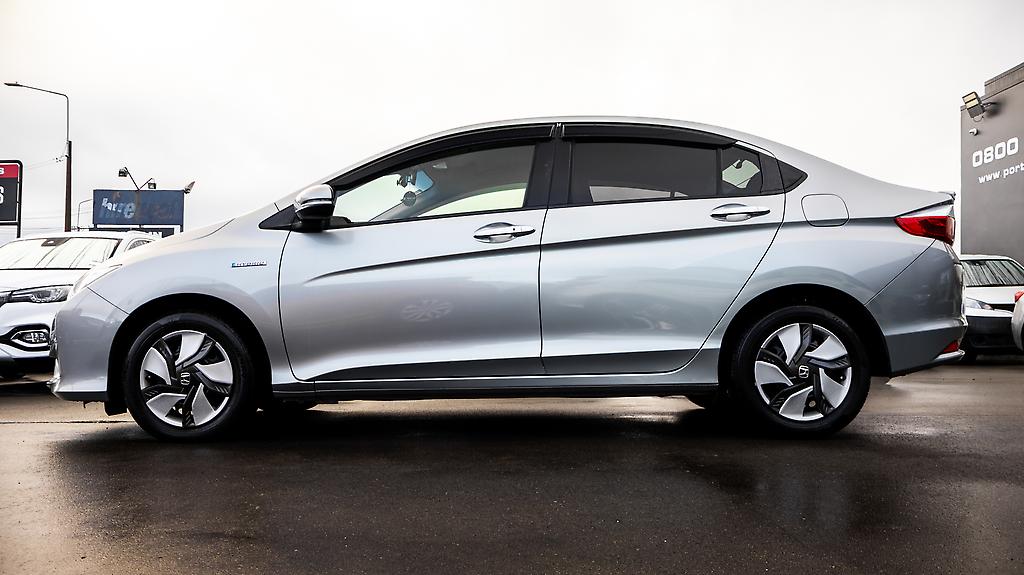 Honda Grace Hybrid LX image 303859