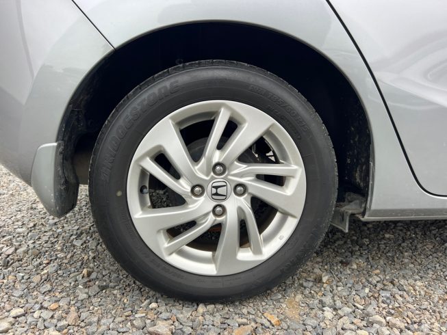 2013 Honda Fit Hybrid L Package image 285313