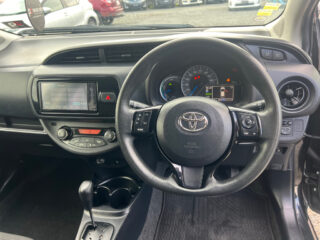 2017 Toyota Vitz Hybrid – Alloy Wheels image 291514