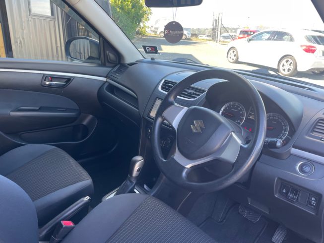 2013 Suzuki Swift XG/ Low KMs image 284588