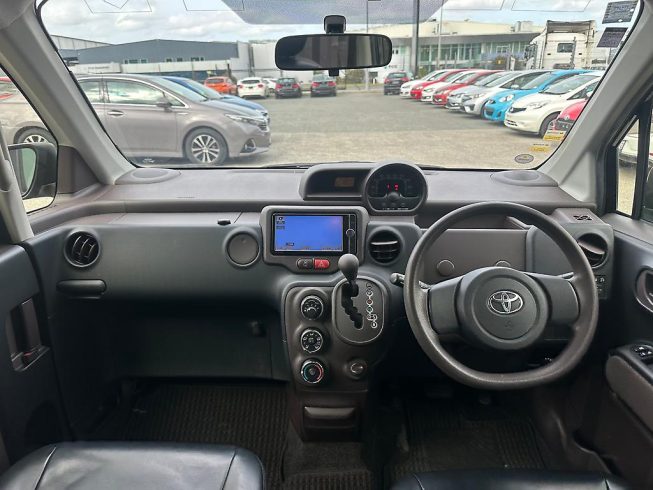 2012 Toyota Spade F Model/ Reverse Camera/ Passenger Electric Slide Door image 284451