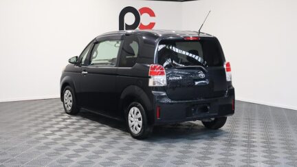 Toyota Spade F Model/ Reverse Camera/ Passenger Electric Slide Door image 310669