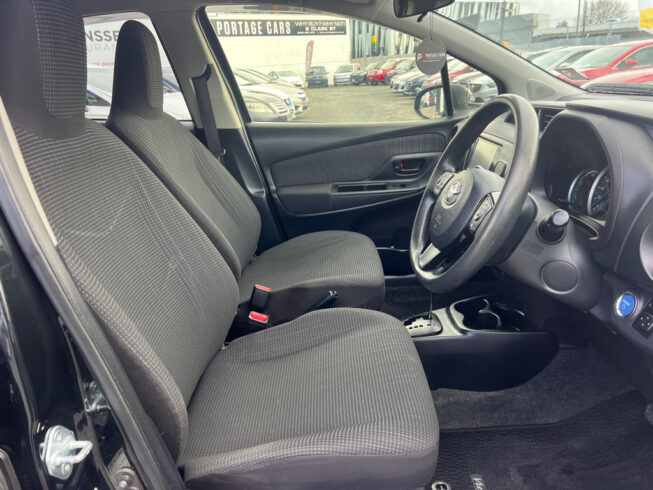 2017 Toyota Vitz Hybrid – Alloy Wheels image 291513