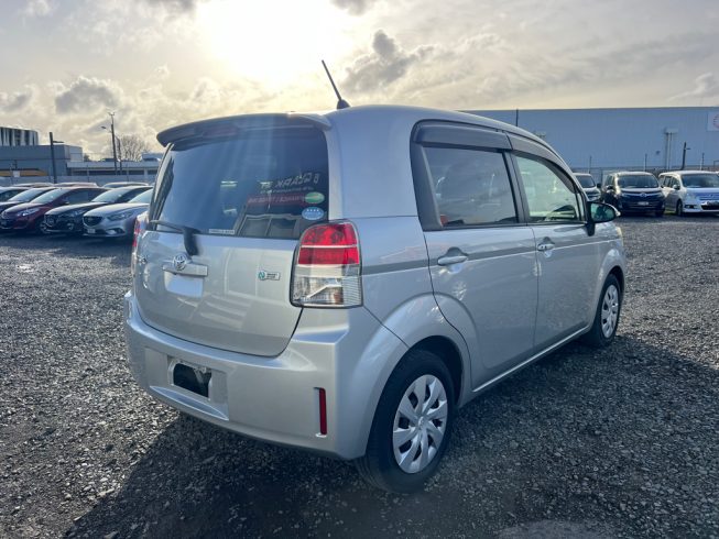 2012 Toyota Spade F Model, Low KMs, Push Start image 285227