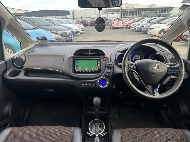 2012 Honda Fit Shuttle Hybrid image 284573