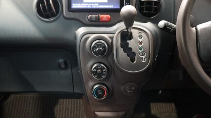 Toyota Spade F Model/ Reverse Camera/ Passenger Electric Slide Door image 310681