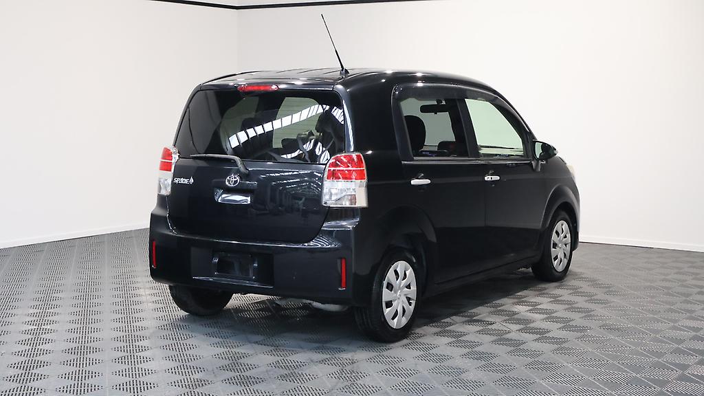 Toyota Spade F Model/ Reverse Camera/ Passenger Electric Slide Door image 310668