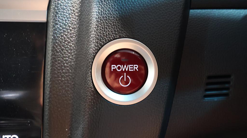 Honda Fit Hybrid L-Package image 317988