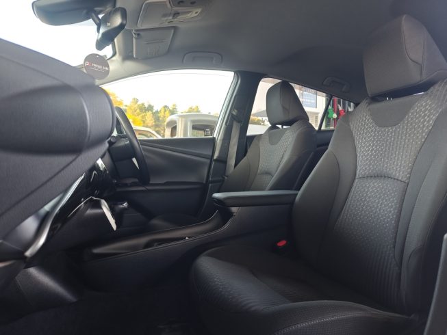 2017 Toyota Prius S Safety Plus image 287017