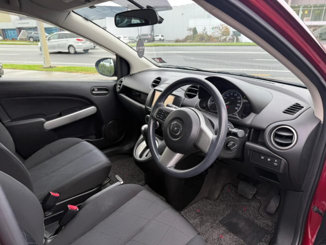 2012 Mazda Demio 13S Skyactiv image 286652