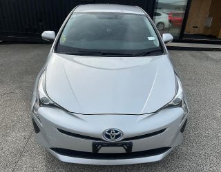 2017 Toyota Prius E Model/ Steering Wheel Controls/ Push Start image 277100