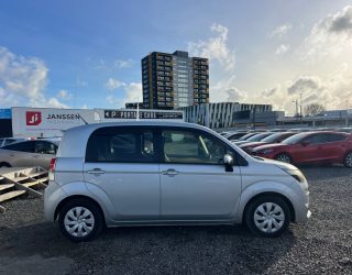 2012 Toyota Spade F Model, Low KMs, Push Start image 285226