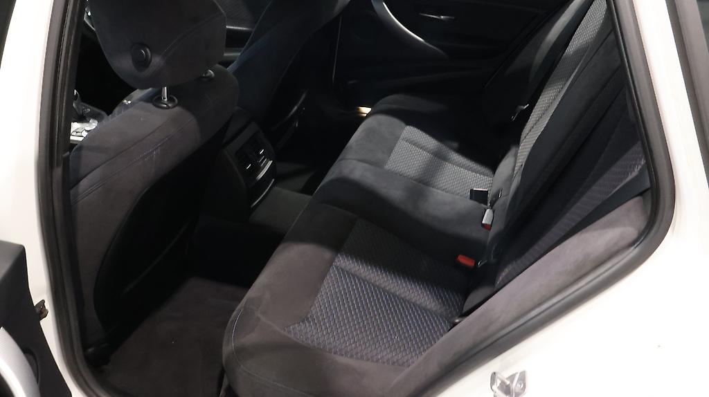 Bmw 320i Touring M Sport image 316200