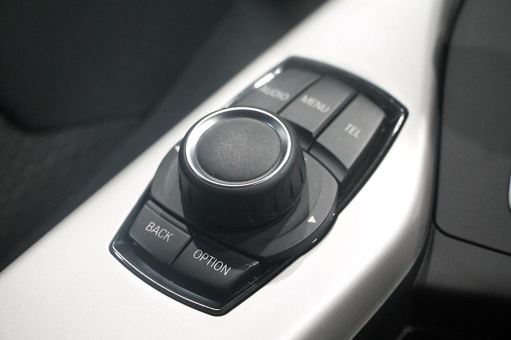 Bmw 116i Low KMS image 307541