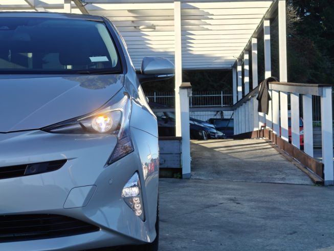 2017 Toyota Prius S Safety Plus image 287008