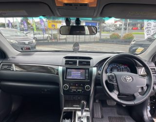 2012 Toyota Camry Hybrid G-Package image 277215