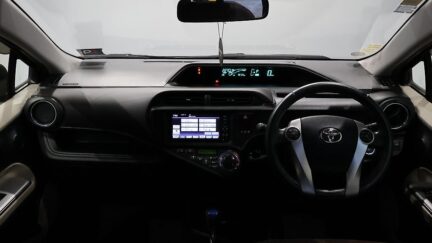 Toyota Aqua G Model, Push Start, Reverse Camera image 315394