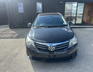 2012 Toyota Avensis Wagon Xi/ Paddle Shift/ Steering Wheel Controls image 285209