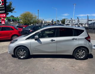 2017 Nissan Note E-Power X image 276582
