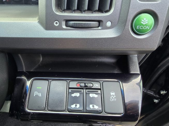 2012 Honda Step Wagon Z HDD Navi Edition image 285857