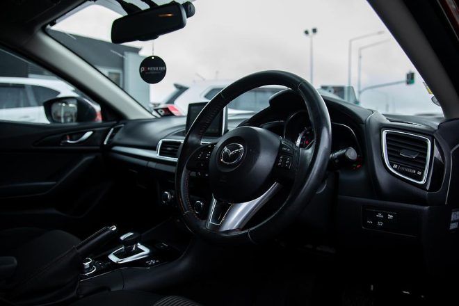 2014 Mazda Axela Hybrid S, Reverse Camera ,Push Button Start image 284695