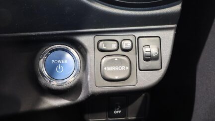 Toyota Aqua S Model/ Low Kms / Push Button Start image 314526