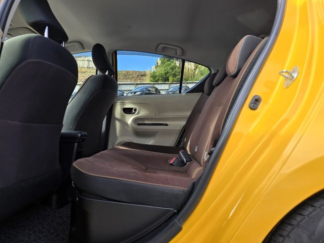 2012 Toyota Aqua G Model, Push Start, Reverse Camera image 284969