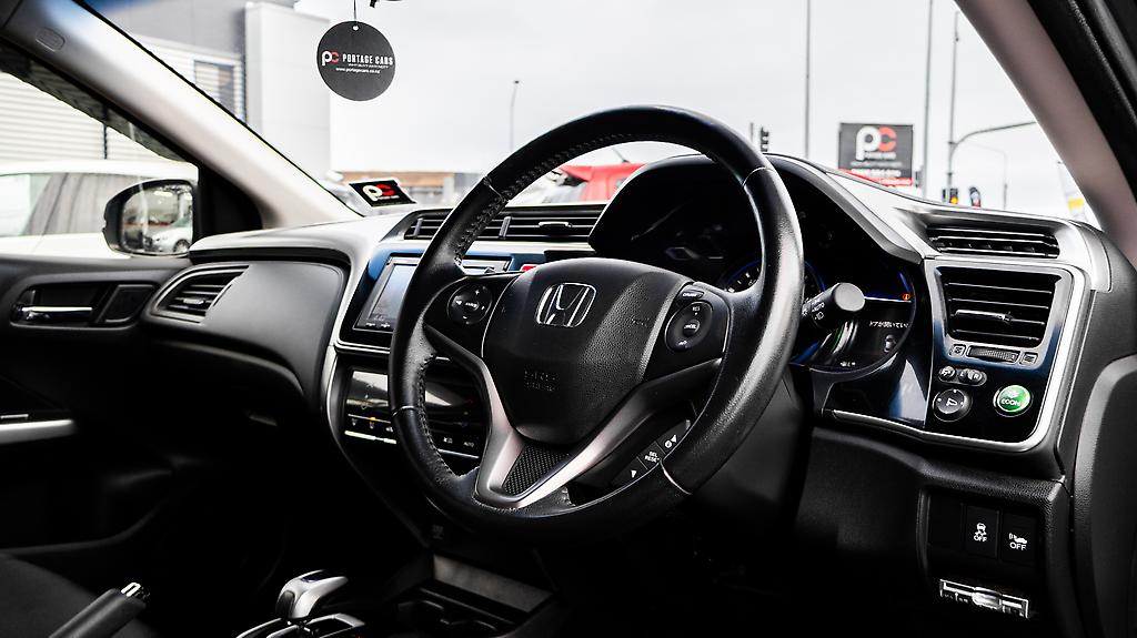 Honda Grace Hybrid LX image 303868