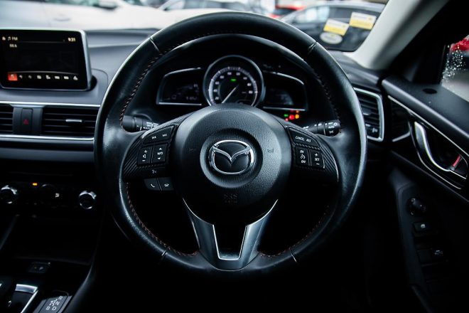 2014 Mazda Axela Hybrid S, Reverse Camera ,Push Button Start image 284688