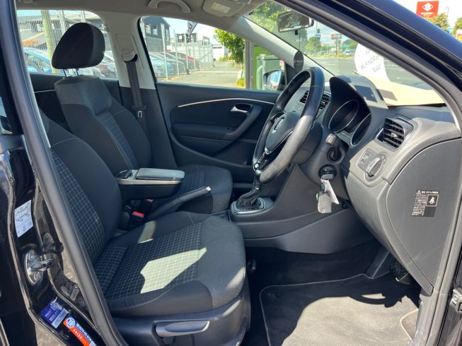 2014 Volkswagen Polo TSI Comfortline Blue Motion image 275574