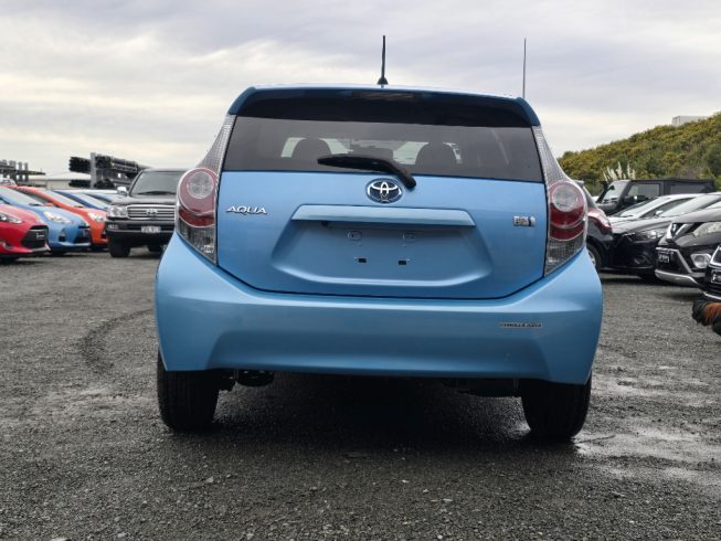 2012 Toyota Aqua S Model/ Low Kms / Push Button Start image 285096