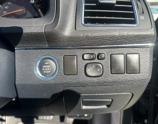 2012 Toyota Avensis Wagon Xi/ Paddle Shift/ Steering Wheel Controls image 285223