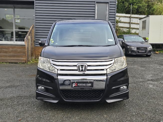 2012 Honda Step Wagon Z HDD Navi Edition image 285844