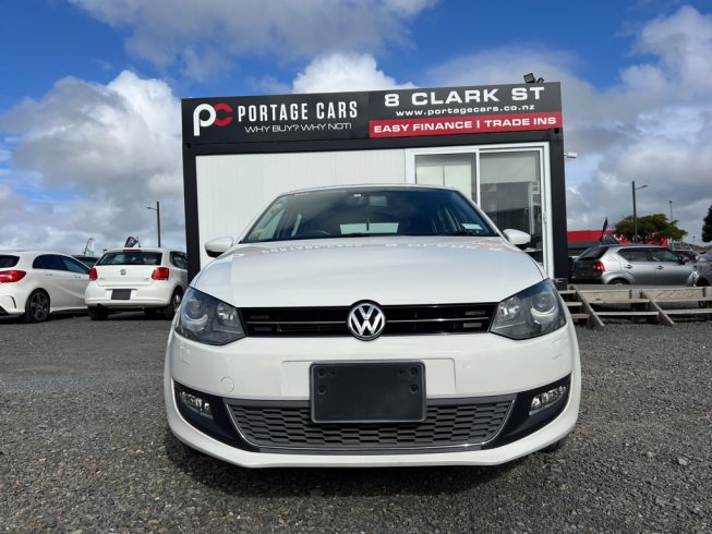 2012 Volkswagen Polo TSI Highline – Factory Alloy Wheels – Low KMS image 285510