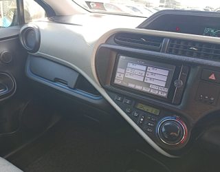 2014 Toyota Aqua Push Start/ Reverse Camera/ Heated Seats image 286935