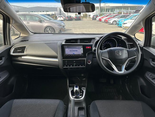 2013 Honda Fit Hybrid F-Package **Low KMS** image 275481