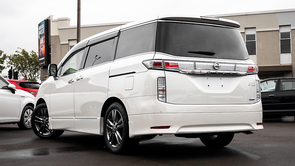 Nissan Elgrand Highway Star, 360 camera, parking sensor image 312938