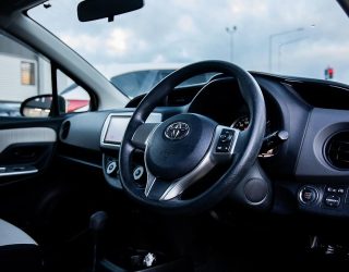 2014 Toyota Vitz U Spec, I stop image 284641