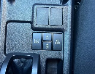 2014 Toyota Corolla Fielder Hybrid G/ Push Start/ Reverse Camera image 285116