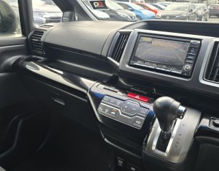 2012 Honda Step Wagon Z HDD Navi Edition image 285855