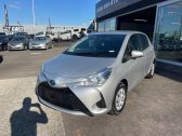 2017 Toyota Vitz Hybrid F image 285176